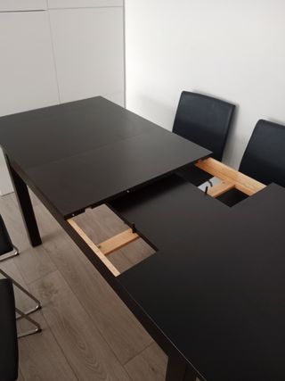Mesa y sillas comedor