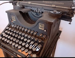 Maquina de escribir Olivetti M40