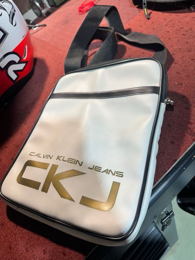 Borsello tracolla Calvin Klein