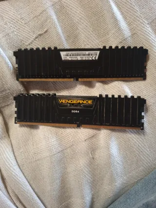 MEMORIAS RAM DDR3 4GB/8GB
DDR4 8GB/16GB
