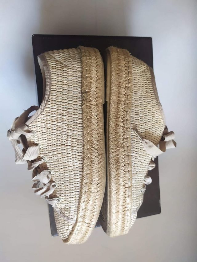 Scarpe corda marca FRAU