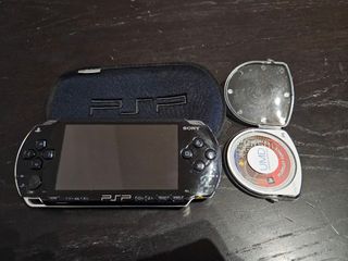 Sony PSP 1004 + custodia + gioco + custodia