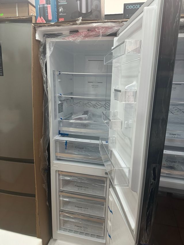 Bolero Combi 322 Glass Black Frigorífico