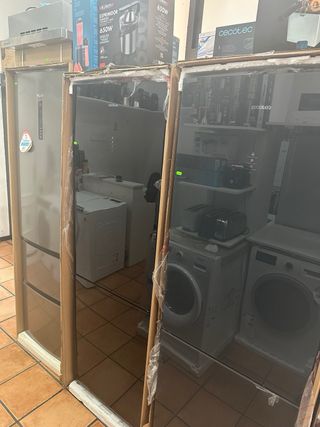 Bolero Combi 322 Glass Black Frigorífico