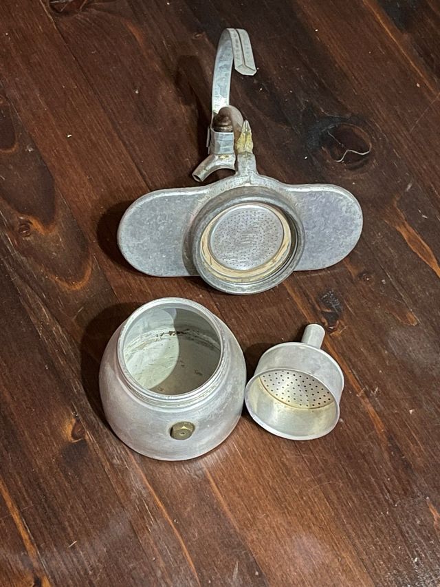 Vecchia caffettiera vintage 