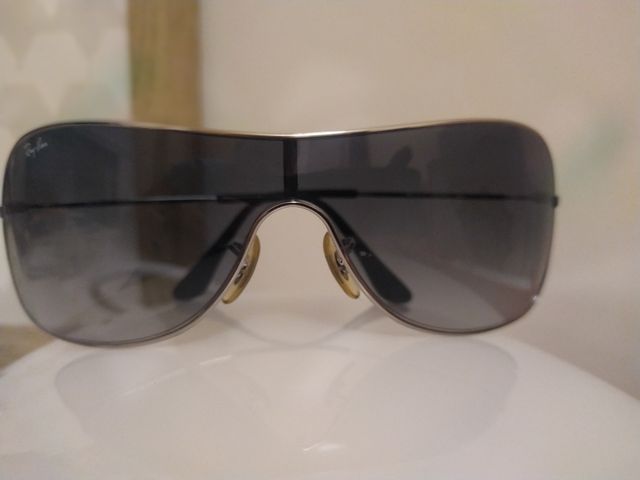 Gafas Ray-Ban. Nuevas con su funda y Toallita