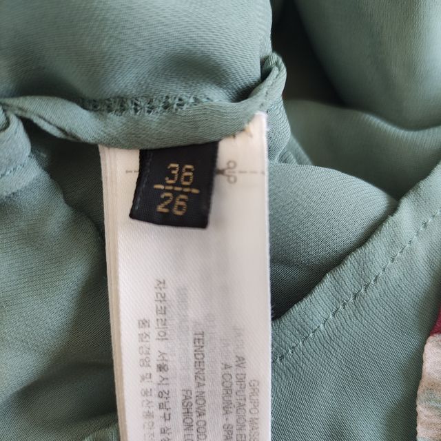 Falda gasa floral Massimo Dutti. Talla S (36)