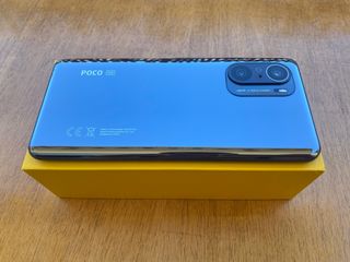 Xiaomi Poco F3 5G con 6 Gb di RAM e 128 Gb