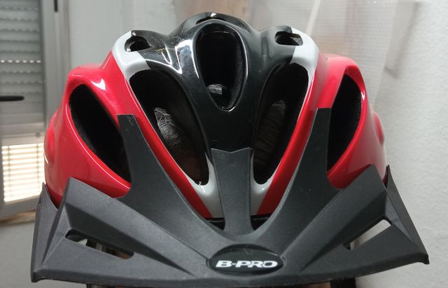 Casco para bicicleta rojo adulto