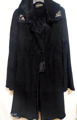 Abrigo Armani piel vuelta