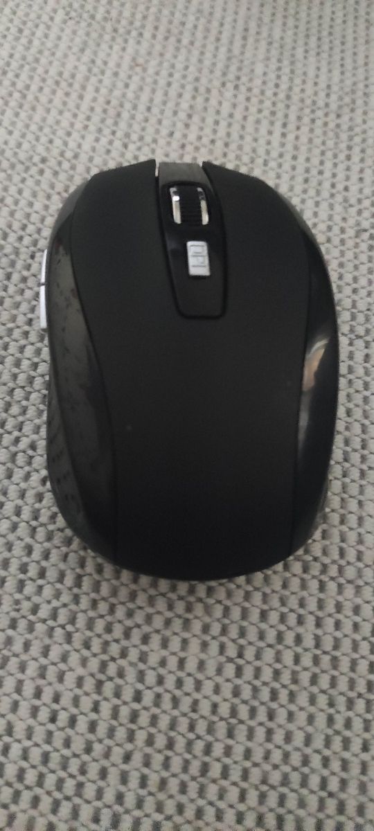 Ratón inalámbrico nuevo