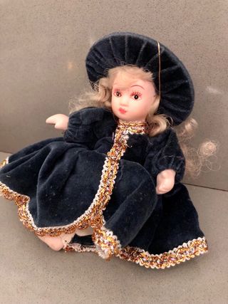 Bambola di ceramica 