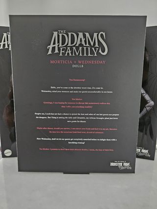 IN MANO Monster High Family Addams