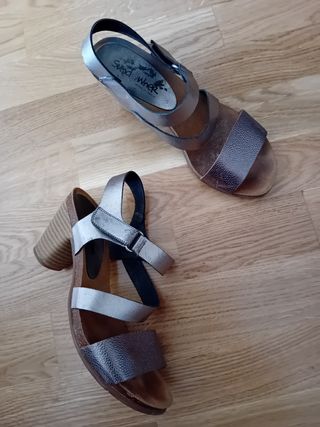 Sandalias plateadas