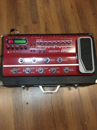 ZOOM B9.1T (Multiefectos para Bajo, a valvula)