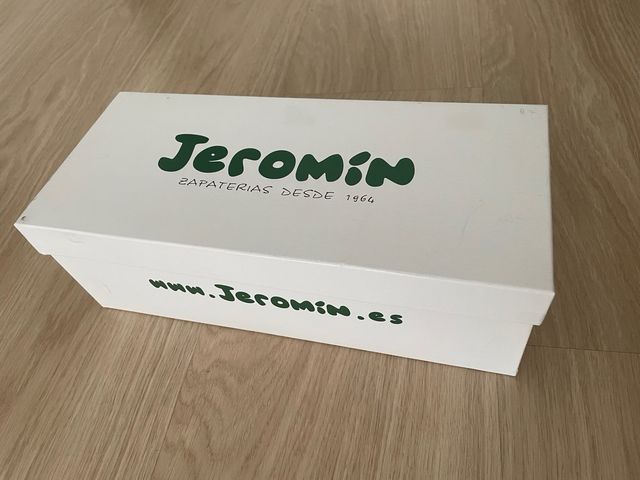 Bailarinas Ante Brisa