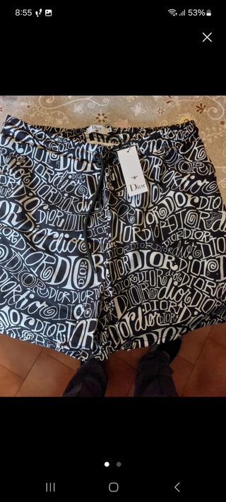 Pantalón corto dios