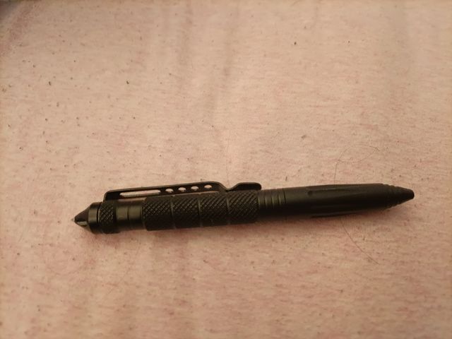 🖊️Bolígrafo táctico a estrenar 📌