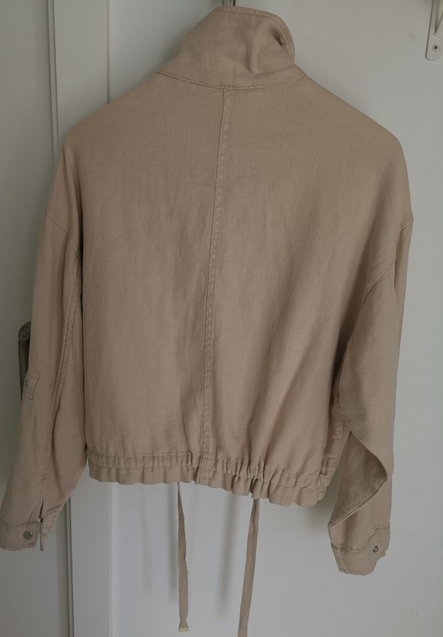 Cazadora nueva Pull and Bear