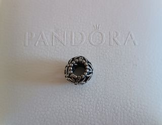 Charm Pandora Flores