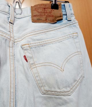 Levis 501 etiqueta roja vintage