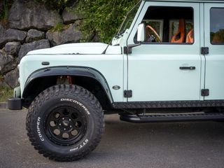 Land Rover Defender 2008