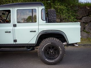 Land Rover Defender 2008