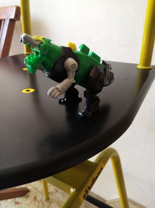 Grimuloc transform - Hasbro