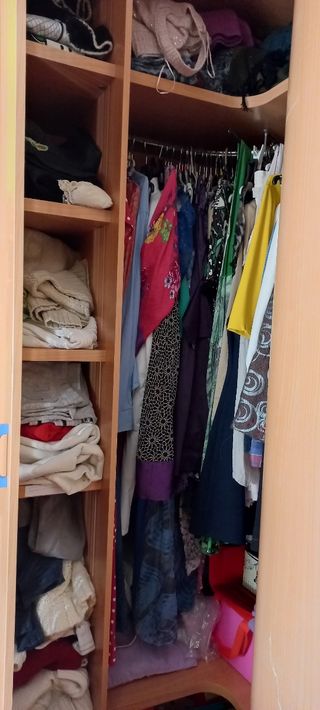 Armario de rinconera