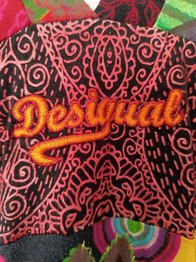 Vestido Desigual escote bajo