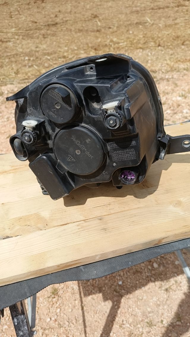 Faro sinistro della Fiat 500