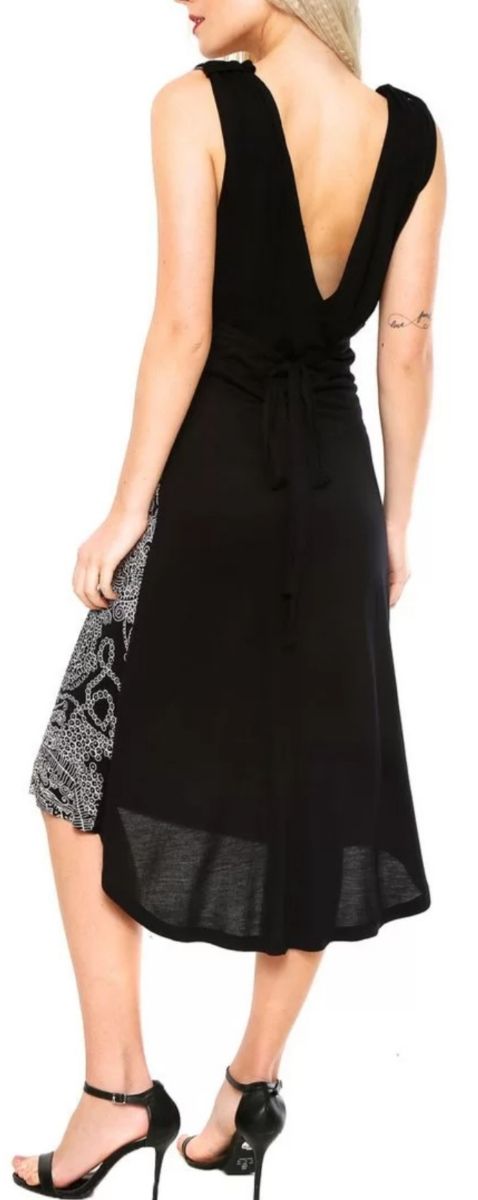 Desigual vestido negro escote.