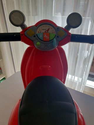 Moto correpasillos chicco