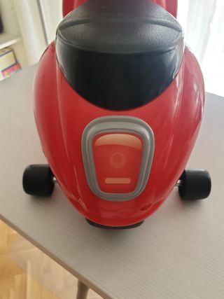 Moto correpasillos chicco