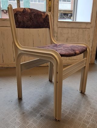 2 Sillas de Studio Kastilia
