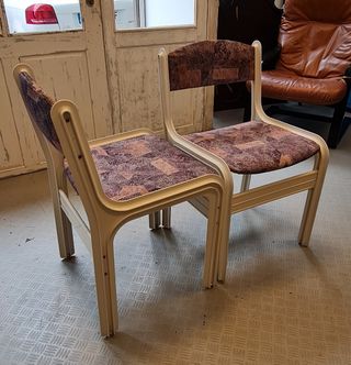 2 Sillas de Studio Kastilia