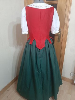 Conjunto rojo blanco y verde