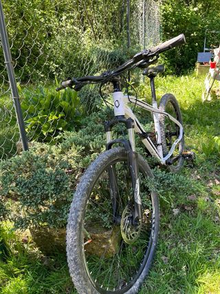 Bicicleta Orbea blanca MX 27,5 40