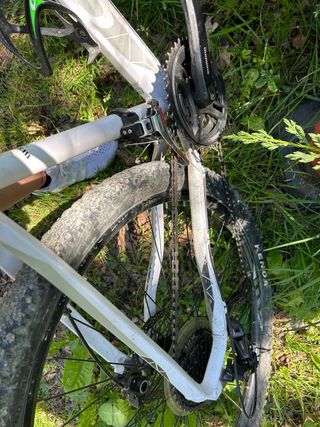 Bicicleta Orbea blanca MX 27,5 40