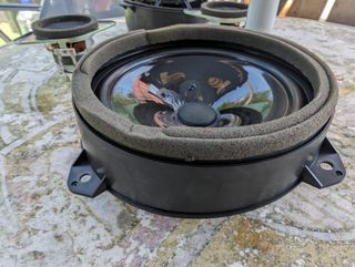 Altavoces subaru