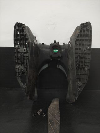 Chapa central Yamaha xmax 250cc (2006/07)LV1