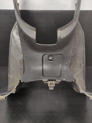 Chapa central Yamaha xmax 250cc (2006/07)LV1