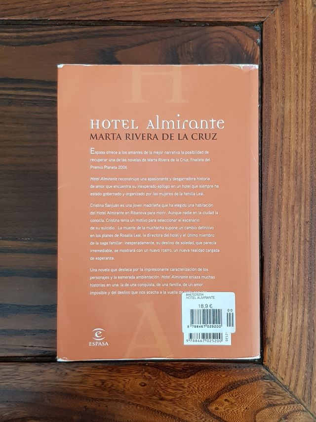 Hotel Almirante, Marta Rivera de la Cruz