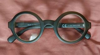 Gafas de la marca Zebra. Verde oliva.