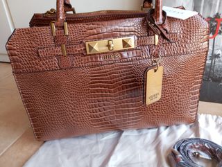 Bolso Marrón Guess