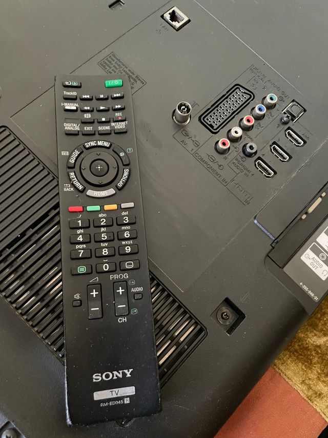 Sony Bravia 32” KDL-32EX520