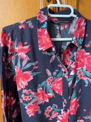 Camisa de flores de Zara