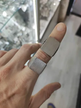 Sello heráldico con TU escudo familiar