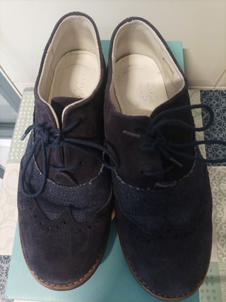 Zapatos comunión azules. Vestir