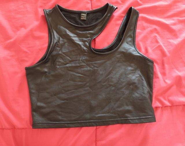 Top de cuero